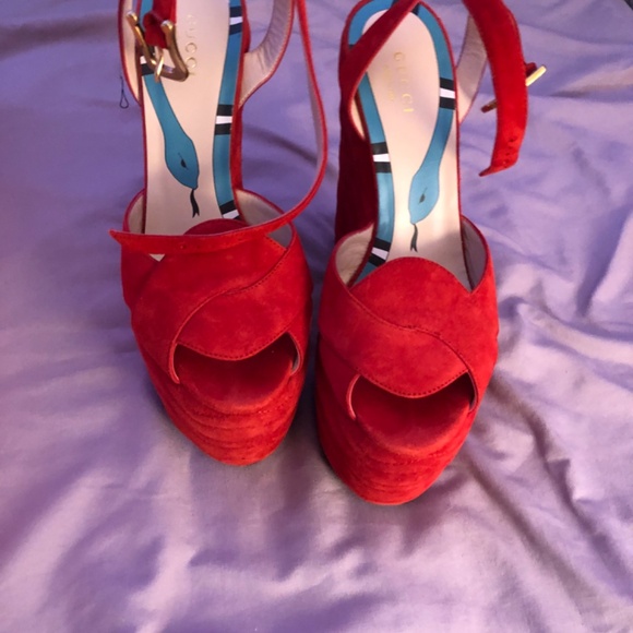 Sally Red Suede Gucci Platforms - Picture 9 of 12